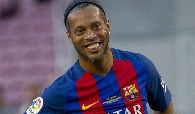 Ronaldinho hangi takımla anlaştı, yeşil sahalara geri mi dönüyor?