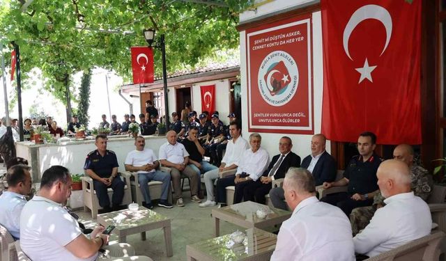 Muğla Şehit Aileleri Derneği’nden aşure ikramı