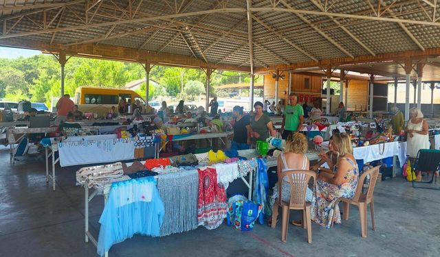 Akyaka Dayanışma Pazarı gelir kapısı açıyor