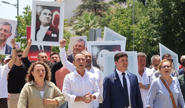 Görevden Alınan Nail Kızıl, Yönetim ve Partililer CHP’den topluca istifa etti