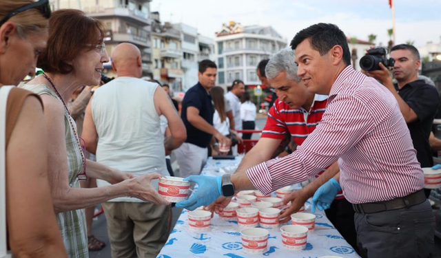 Marmaris’te Muharrem Ayı Bereketi: 2 Bin Kişiye Aşure İkram Edildi