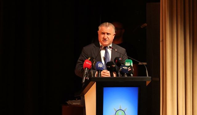 Bakan Bak’tan Marmaris’e “İnat” Olimpik Havuz Müjdesi