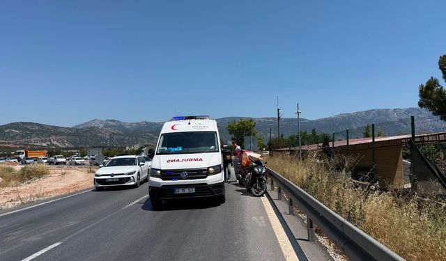 Menteşe’de Motosiklet Kazası: Kurye Yaralandı