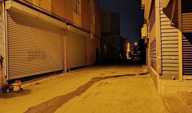 Sokak Ortasında Silahlı Saldırı: 24 Yaşındaki Kadın Hayatını Kaybetti