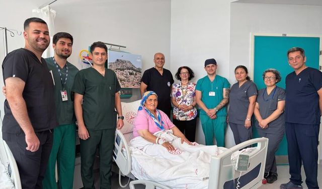 Muğla’da İlk Kez Uygulandı: 4 Santimlik Taş Temizlendi
