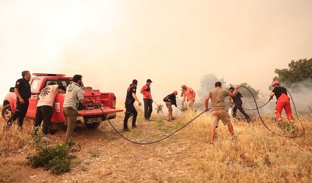 Seydikemer ve Fethiye’de Yangına Ortak Müdahale