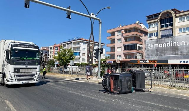 Yatağan’da Kamyonet Elektrikli Bisiklete Çarptı: 1 Yaralı