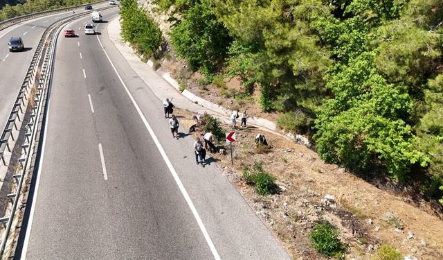 Marmaris’in seyir noktasında çöp alarmı
