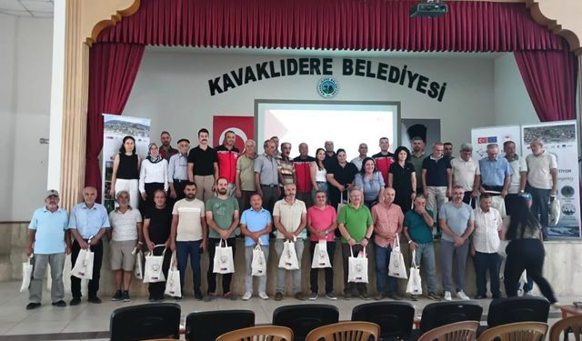 Kavaklıdere’de ceviz üreticilerine verimi artıracak eğitim