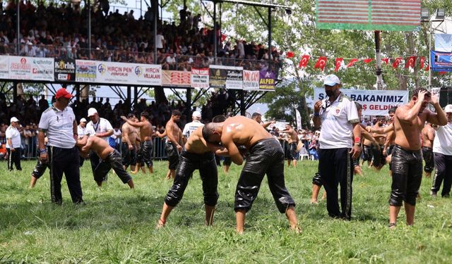 Seki Yağlı Pehlivan Güreşleri’nde er meydanı hareketlendi