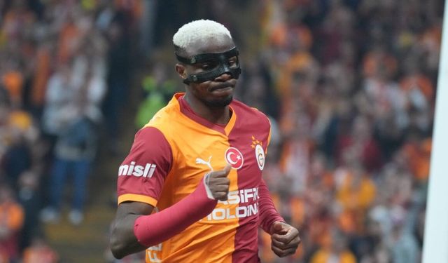 Galatasaray'da Victor Osimhen gelişmesi! İngiliz devi teklif yapmaya hazırlanıyor
