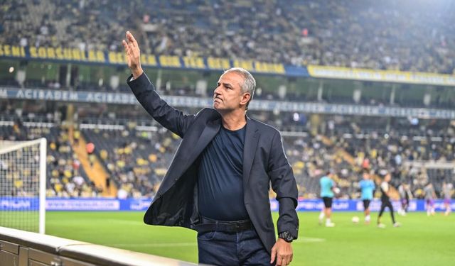 Fenerbahçe'de İsmail Kartal krizi: 'Profesör' dediği kişinin doktora öğrencisi olduğu iddia edildi