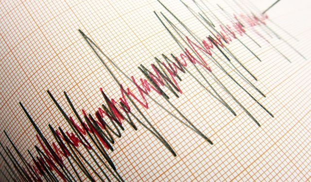 Yunanistan'da deprem! Açıklama geldi