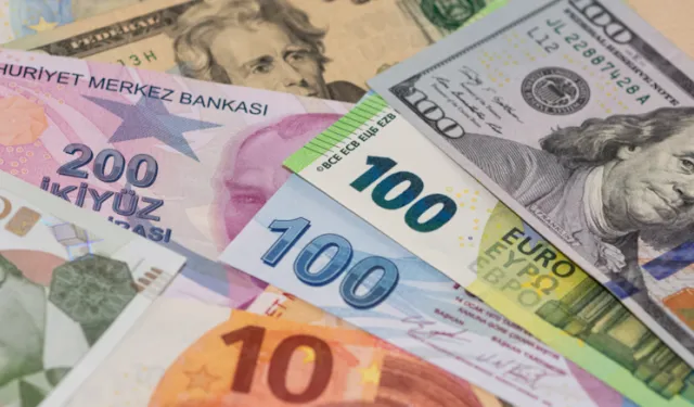 Döviz kurlarında peş peşe tarihi rekor: Dolar ve euro ne kadar oldu?