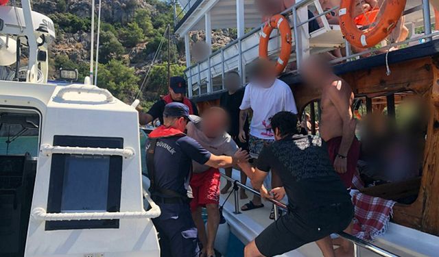 Marmaris’te boğulma tehlikesi geçiren kişi kurtarıldı