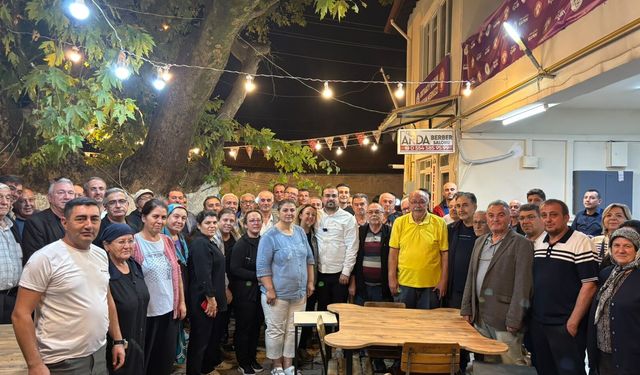 Batuhan Kıloğlu Ortaköy’de üyelerle buluştu