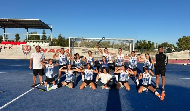 Muğla’nın U14 Kız Hokey takımı Türkiye 5’incisi oldu