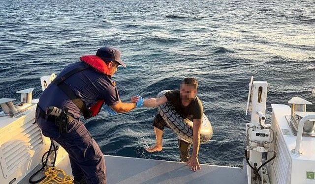 Yüzerek Yunanistan’a geçmeye çalıştı