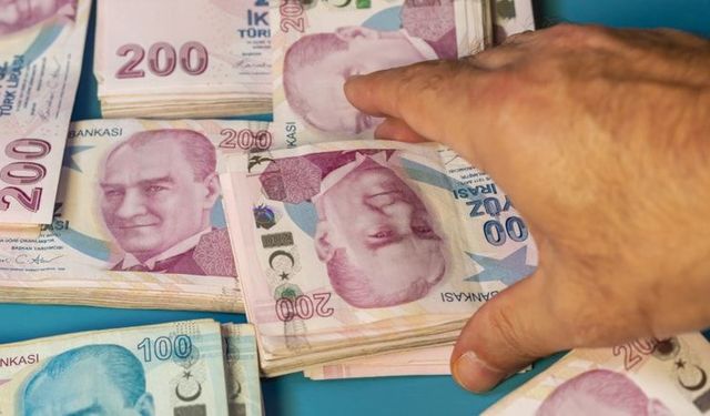 Memurların fazla mesai tarifesi sil baştan: 2027 bütçesinde saatlik ödeme ve harcırahlar netleşti