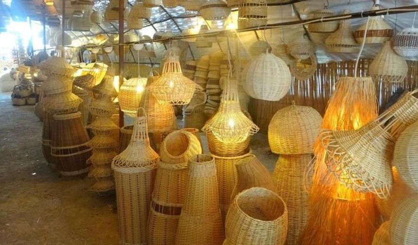 Üç Kuşak Aynı Meslek: Aydeniz Ailesi El Sanatlarını Geleceğe Taşıyor