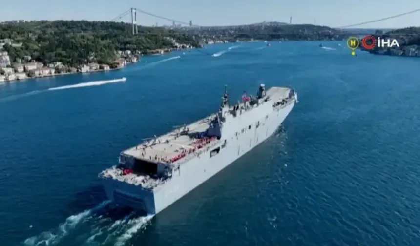 TCG Anadolu ve Savarona yatının da aralarında bulunduğu gemiler İstanbul Boğazı’nda 