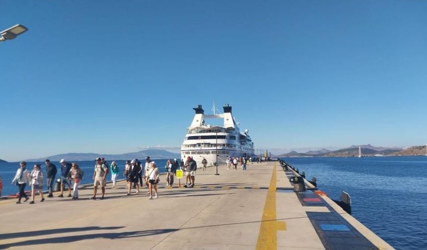 Bodrum'a 277 yolcu ile geldi