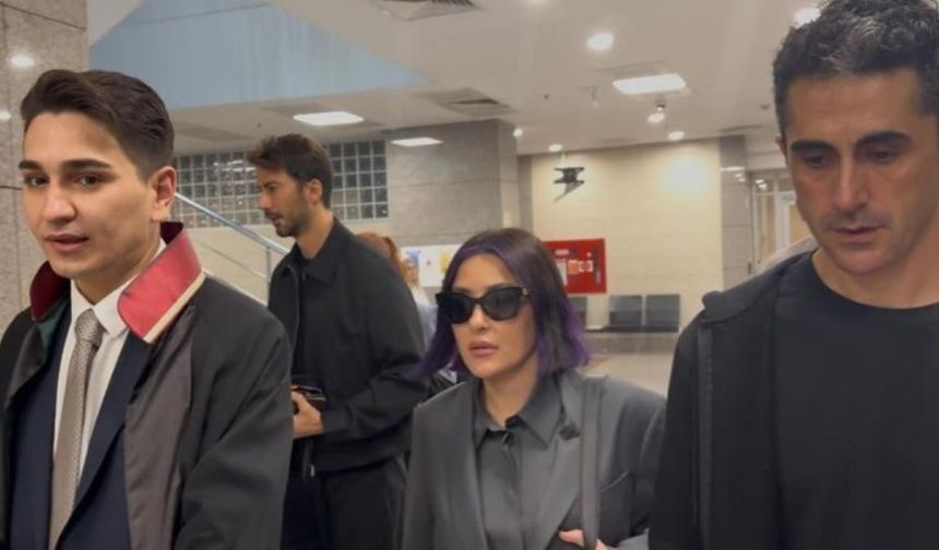 Şarkıcı Melek Mosso oyuncu ve model Serkan Sağdıç'tan tek celsede boşandı