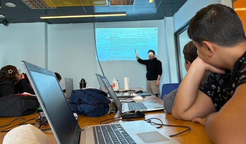 DENEYAP teknoloji atölyeleri Muğla'da geleceğin üretken nesillerini yetiştiriyor