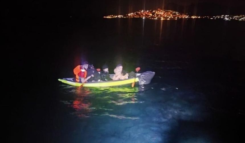 Kanoyla kaçarken yakalandılar