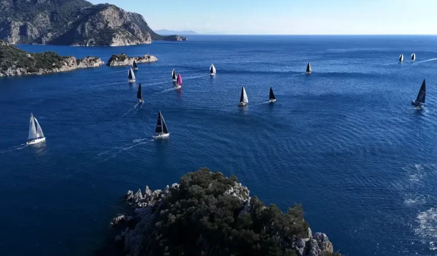 Marmaris Körfezi'nde yine yelkenler fora oldu