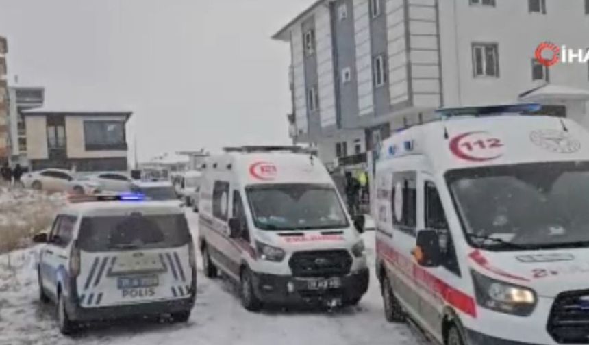  Yaşlı çift evinde silahla vurulmuş halde ölü bulundu