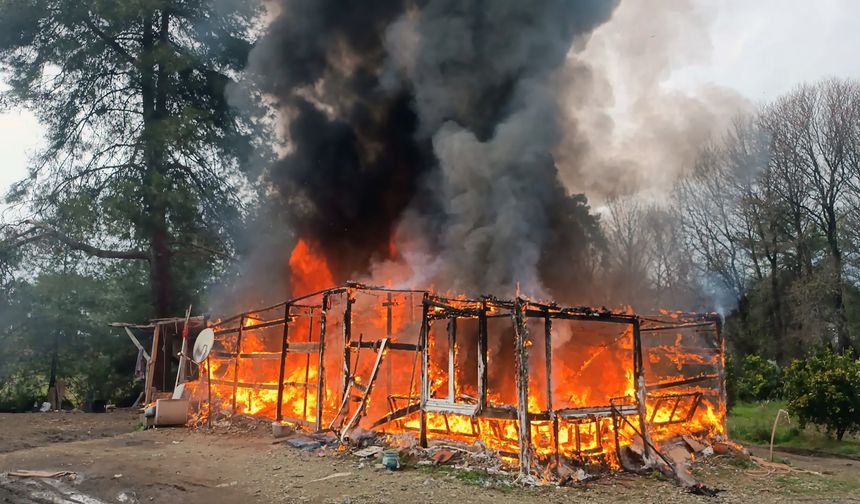 Köyceğiz’de Hasır Üretim Evinde Yangın