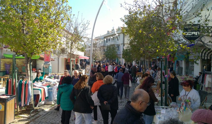 Datça’da Badem Çiçeği Festivali başladı