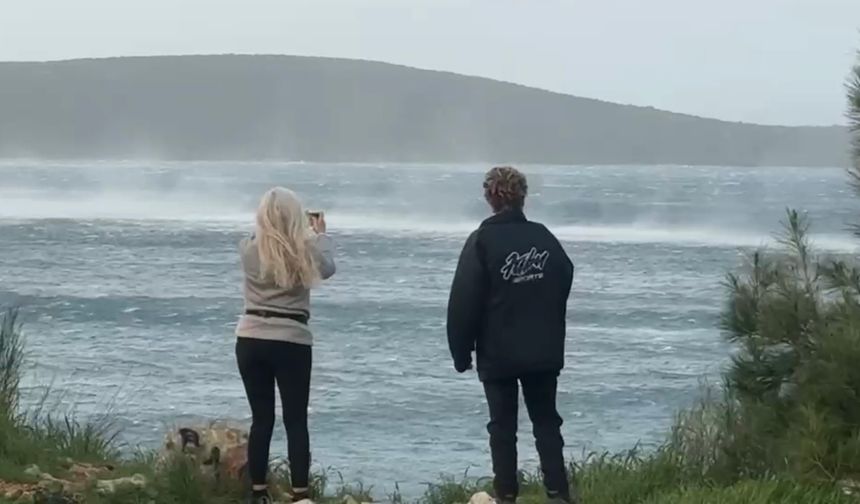 Fırtına Bodrum’u Esir Aldı