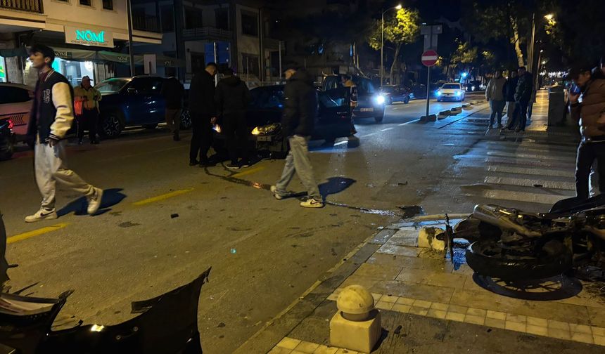 Menteşe’de maddi hasarlı kaza paniğe neden oldu