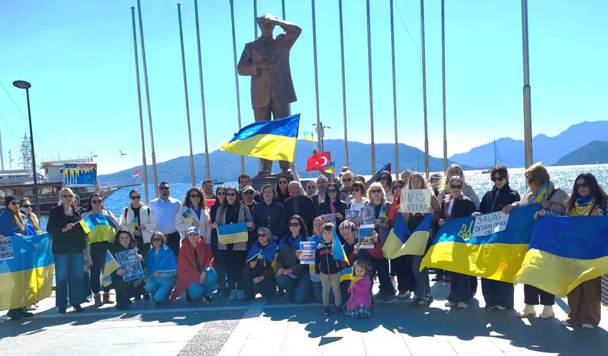 Marmaris’te Ukrayna Savaşının 4. Yılında Anma Töreni