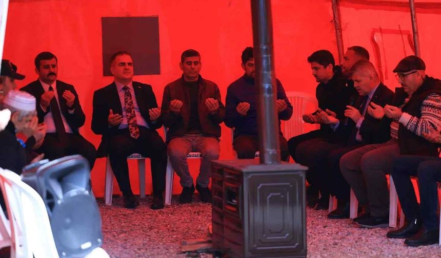 Vali Akbıyık’tan şehit uzman çavuşun ailesine taziye ziyareti