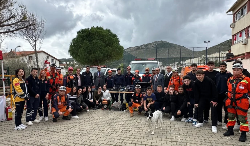 Datça’da deprem tahliye tatbikatı gerçekleştirildi