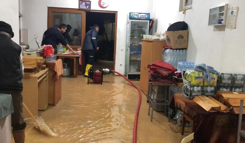 Datça’da Dere Taştı, Esnaf Belediyeye Tepkili