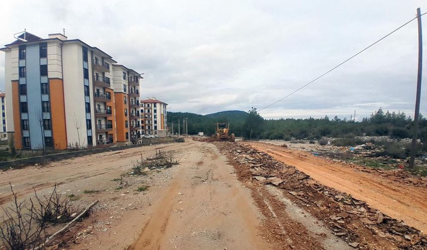 Akçaova TOKİ Yolunda Çalışma Başladı