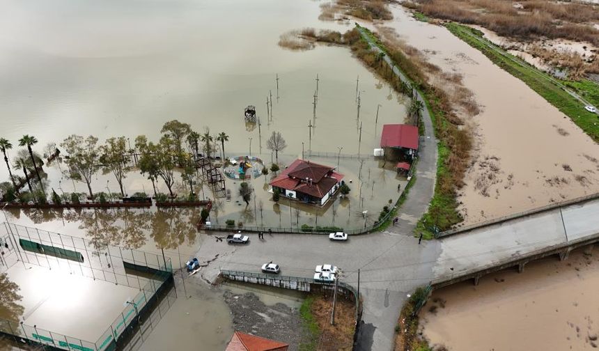Köyceğiz Gölü Taşkınlarla Venedik’e Döndü