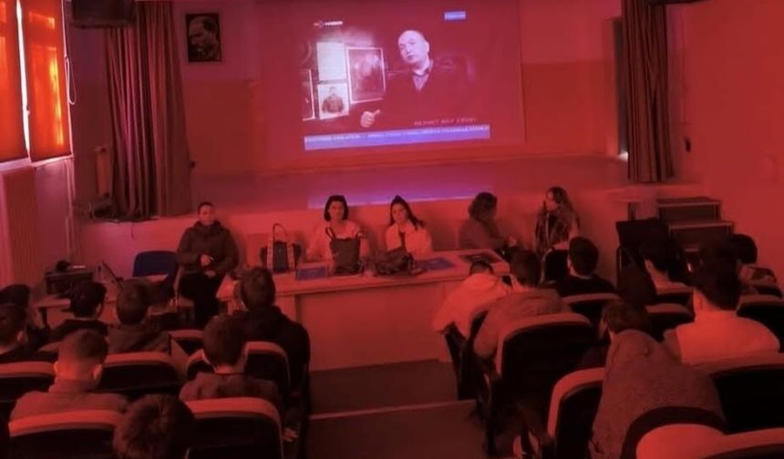 Köyceğiz’de Öğrencilere Milli Mücadele Belgeseli Gösterildi