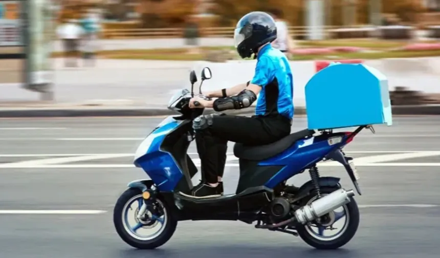 Yeni Kurye Ödeme Sistemi Nedir? Motokuryeler Neden Bankamatik Aramak İstemiyor?