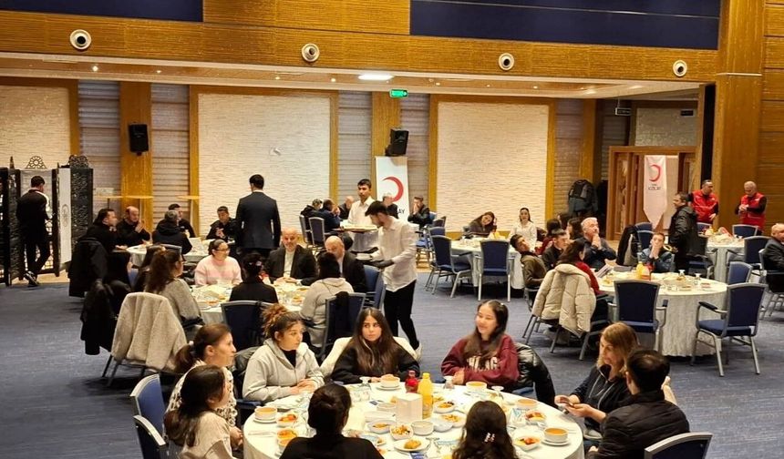 Türk Kızılay Muğla Şubesi’nden Anlamlı Ramazan İftarı