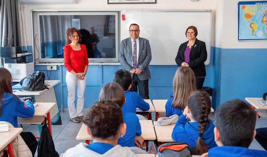 Mehmet Keleş öğrenci ve öğretmenlerle buluştu