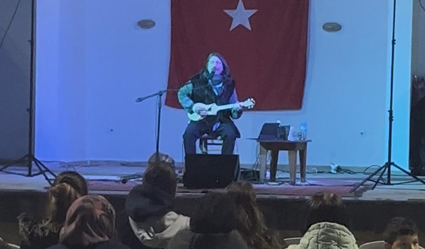 Ula’da Kadınlar Günü Konseri Coşkusu