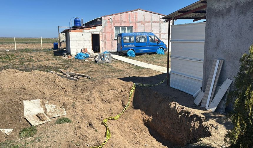 Kayıp kızı babası öldürüp bahçesine gömmüş