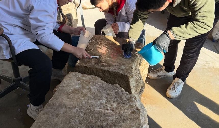 Stratonikeia ve Lagina kazılarında geleceğin restoratörleri yetişiyor