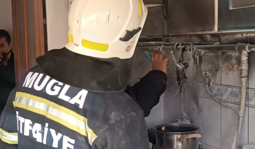 Menteşe’de Evde Çıkan Mutfak Yangını Korkuttu