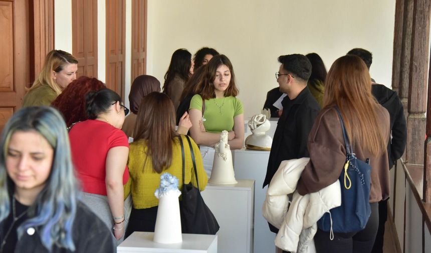 Akrom Sergisi MSKÜ’de Sanatseverlerle Buluştu